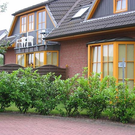 Ferienwohnung Sonnenschein シェーンベルガー・シュトランド エクステリア 写真